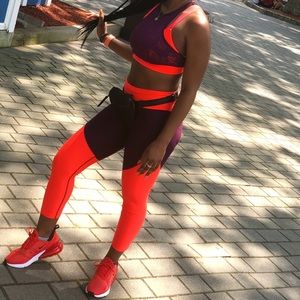 Under Armour Leggings & Bra Matching Set